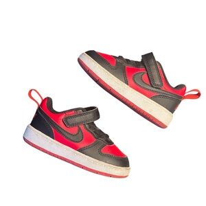 👟 Nike Kids Shoes size 6C